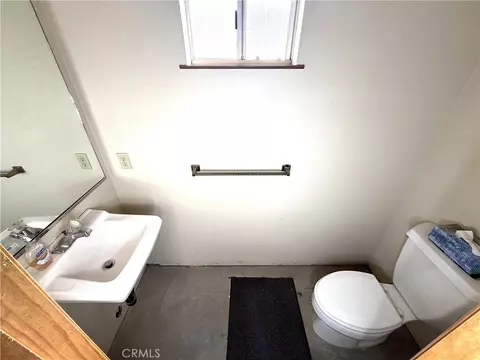 Bath - 2431 Judith Ct, Madera, CA 93637 photo 3 of 3