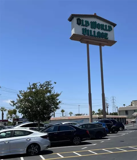 7561 Center Ave #P, Huntington Beach, CA 92647