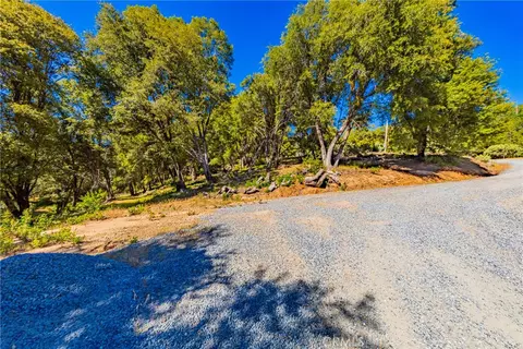 0 3 Springs Rd, Oakhurst, CA 93644
