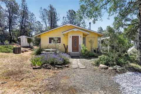 5040 Cougar Ln, Georgetown, CA 95634