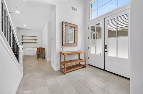 Entry Way - 338 Boulder Dr S, Madera, CA 93636 photo 2 of 10