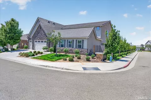 338 Boulder Dr S, Madera, CA 93636