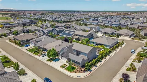 View/Area - 338 Boulder Dr S, Madera, CA 93636 photo 1 of 14