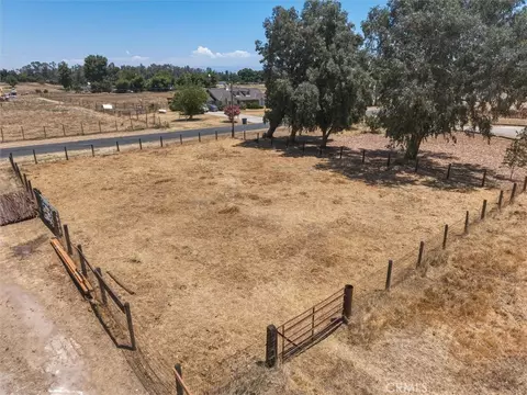 View/Area - 30664 Donald Ave, Madera, CA 93636 photo 5 of 7