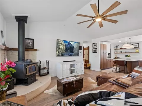Living - 30664 Donald Ave, Madera, CA 93636 photo 1 of 3