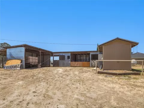 Exterior - 30664 Donald Ave, Madera, CA 93636 photo 11 of 13