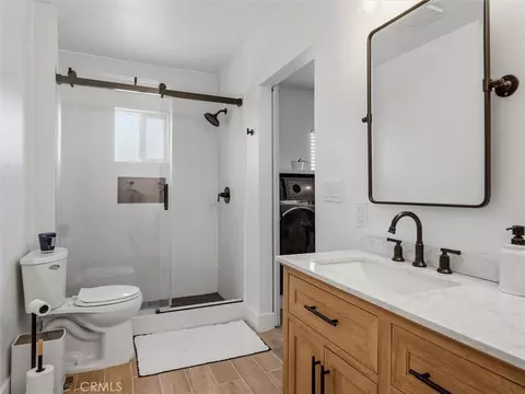 Bath - 30664 Donald Ave, Madera, CA 93636 photo 4 of 4