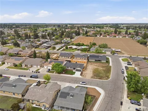 View/Area - 3446 E Grove Ave, Visalia, CA 93292 photo 9 of 10