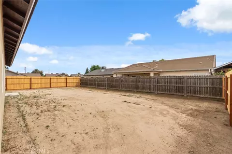 Exterior - 3441 E Douglas Ave, Visalia, CA 93292 photo 6 of 7