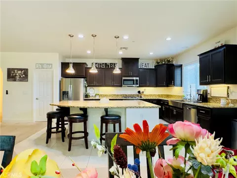1849 W Porter, Visalia, CA 93291