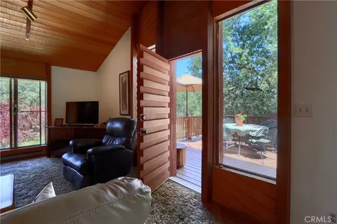 Entry Way - 39670 Highview, Oakhurst, CA 93644 photo 2 of 3