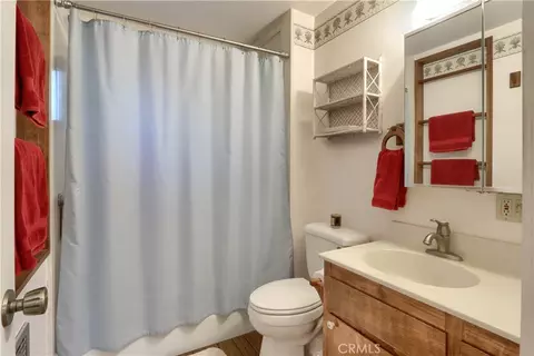 Bath - 39670 Highview, Oakhurst, CA 93644 photo 3 of 4