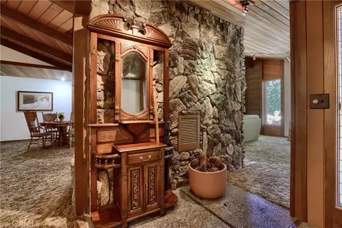 Entry Way - 39670 Highview, Oakhurst, CA 93644 photo 1 of 3