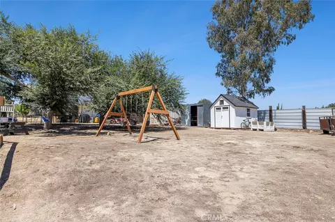 Exterior - 17421 Mark Rd, Madera, CA 93636 photo 6 of 7