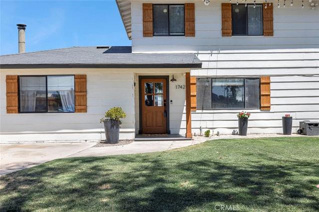 17421 Mark Rd, Madera, CA 93636