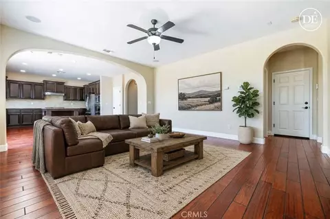 Living - 1135 N Whittier Ave, Clovis, CA 93611 photo 13 of 18