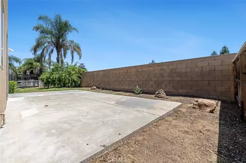 Exterior - 1135 N Whittier Ave, Clovis, CA 93611 photo 4 of 8