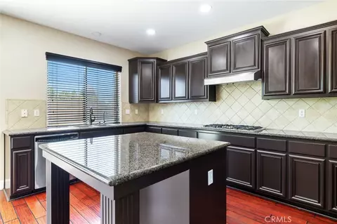 Kitchen - 1135 N Whittier Ave, Clovis, CA 93611 photo 2 of 4