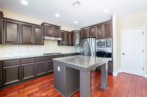 Kitchen - 1135 N Whittier Ave, Clovis, CA 93611 photo 4 of 4