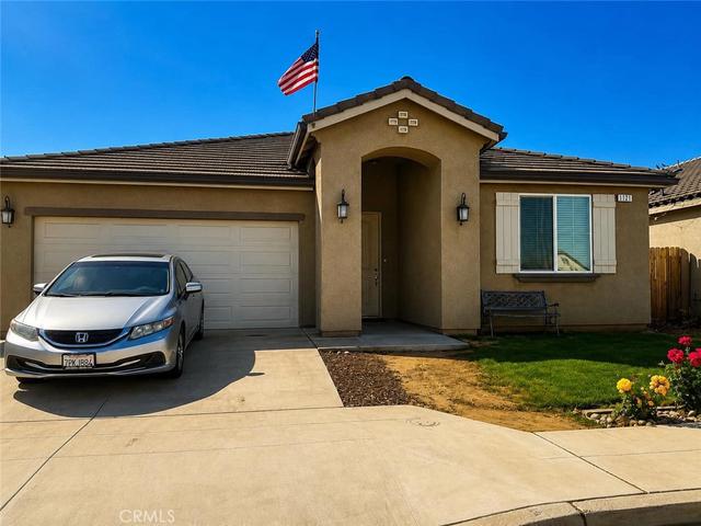 1182 Wasatch Dr, Madera, CA 93638