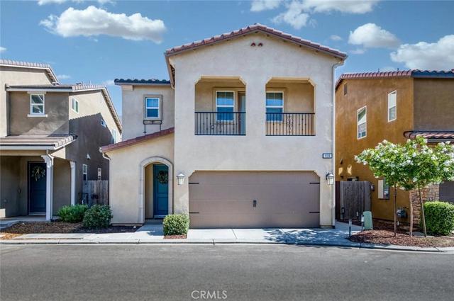 836 Winchell W, Madera, CA 93636