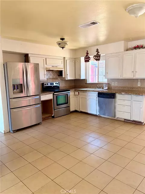 Kitchen - 2581 E Gerard, Merced, CA 95341 photo 2 of 3