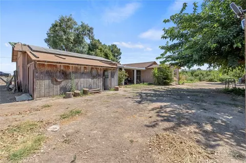 Exterior - 16565 Lacey Blvd, Lemoore, CA 93245 photo 2 of 14