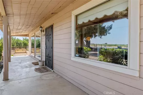 Exterior - 16565 Lacey Blvd, Lemoore, CA 93245 photo 3 of 14