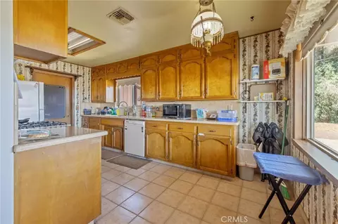 Kitchen - 16565 Lacey Blvd, Lemoore, CA 93245 photo 1 of 3