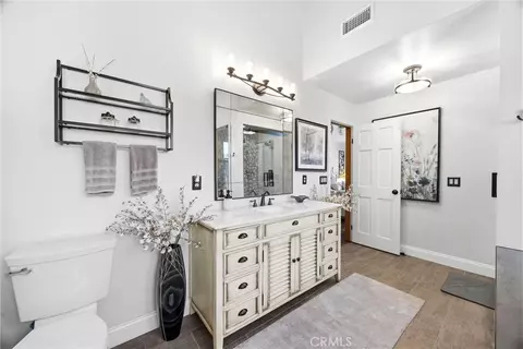 Bath - 20205 Old Town Rd, Tehachapi, CA 93561 photo 4 of 7