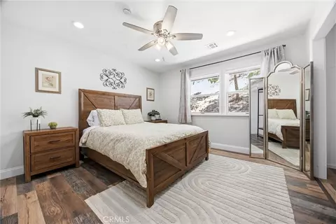 Bedroom - 20205 Old Town Rd, Tehachapi, CA 93561 photo 8 of 10