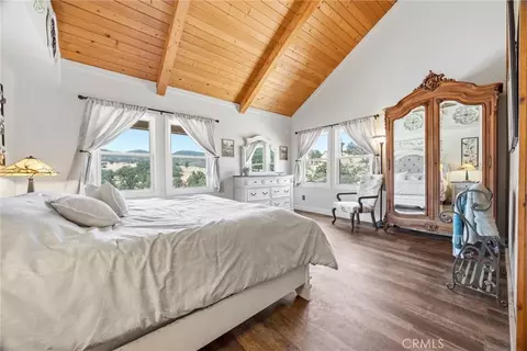Bedroom - 20205 Old Town Rd, Tehachapi, CA 93561 photo 2 of 10