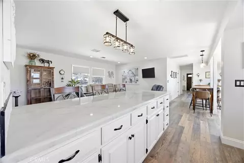Kitchen - 20205 Old Town Rd, Tehachapi, CA 93561 photo 10 of 10