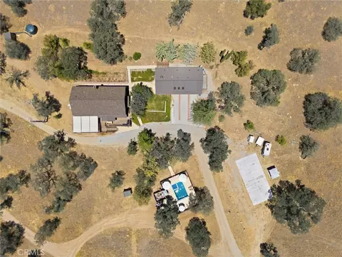 View/Area - 20205 Old Town Rd, Tehachapi, CA 93561 photo 1 of 4