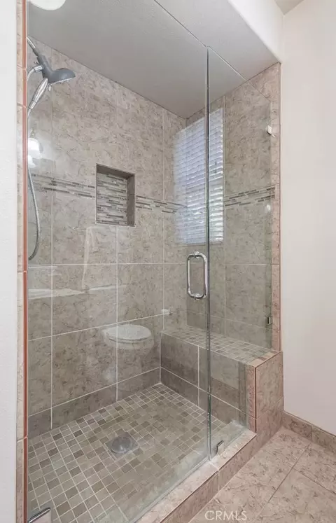 Bath - 4683 N Arrow Rdg, Clovis, CA 93619 photo 2 of 5