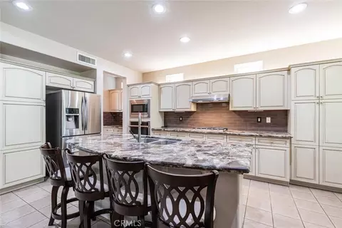 Kitchen - 4683 N Arrow Rdg, Clovis, CA 93619 photo 2 of 6