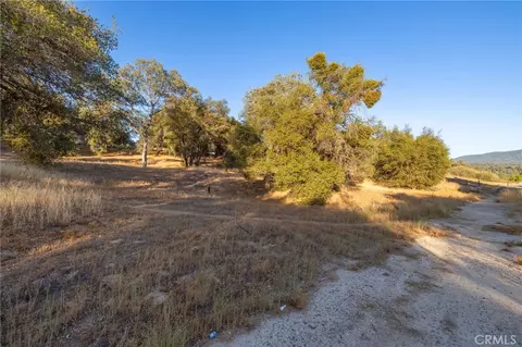 1 Junction Dr, Oakhurst, CA 93644 photo 4