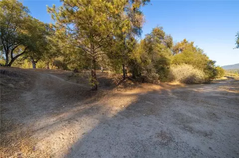 1 Junction Dr, Oakhurst, CA 93644 photo 6