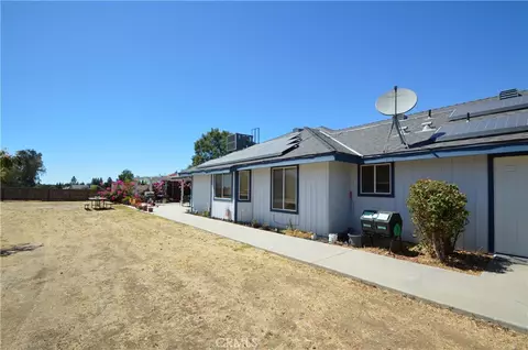 Exterior - 29710 Avenue 22, Madera, CA 93638 photo 9 of 21