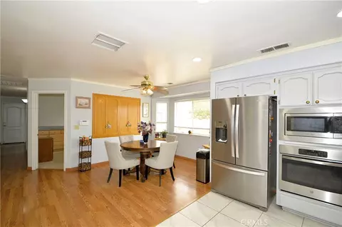 Kitchen - 29710 Avenue 22, Madera, CA 93638 photo 3 of 4