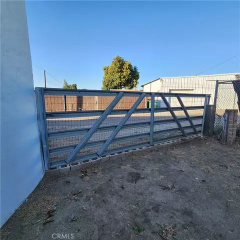 Other - 417 N O St, Madera, CA 93637 photo 3 of 8