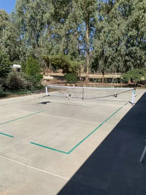 Exterior - 31255 Palm Dr, Exeter, CA 93221 photo 4 of 5