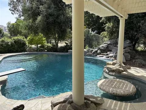 Exterior - 31255 Palm Dr, Exeter, CA 93221 photo 2 of 5