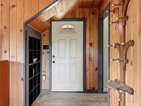 Entry Way - 60036 Cascadel Dr S, North Fork, CA 93643 photo 1 of 2