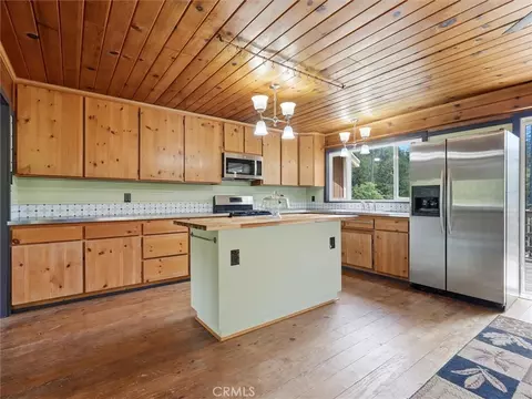 Kitchen - 60036 Cascadel Dr S, North Fork, CA 93643 photo 3 of 6