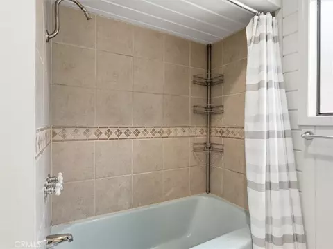 Bath - 60036 Cascadel Dr S, North Fork, CA 93643 photo 2 of 4