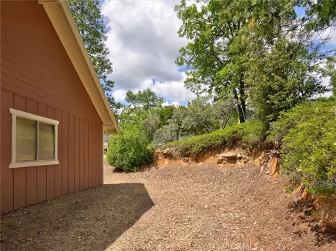 Exterior - 60036 Cascadel Dr S, North Fork, CA 93643 photo 17 of 19