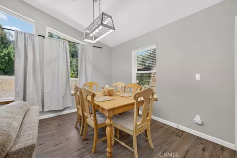 Dining - 5594 Red Ibis Ct, Mariposa, CA 95338 photo 2 of 2