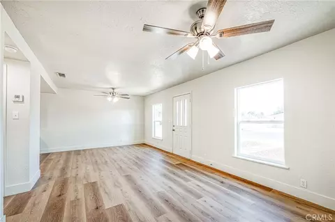 Living - 1651 5th St, Clovis, CA 93611 photo 3 of 4