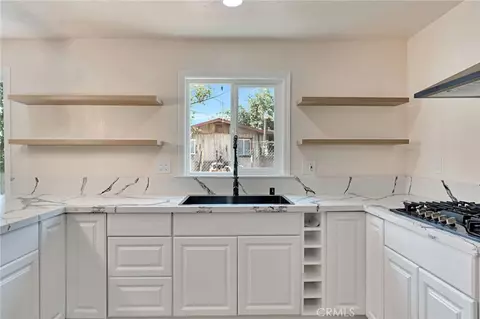 Kitchen - 15760 Raymond, Madera, CA 93638 photo 4 of 4